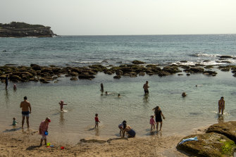 Beachgoers at Bronte on Friday, before conditions are expected to get smokier on Saturday.