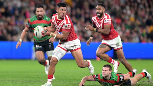 Isaiya Katoa breaks away from South Sydney’s defence at Suncorp Stadium.