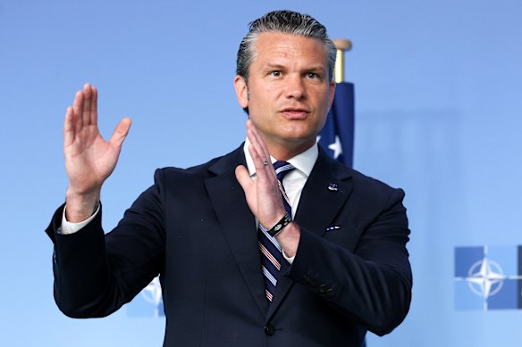 Pete Hegseth ha affermato che gli alleati dell'America in Europa devono assumere un ruolo guida nella difesa del proprio continente e contribuire a trasformare la NATO in “una vera alleanza militare intransigente”.