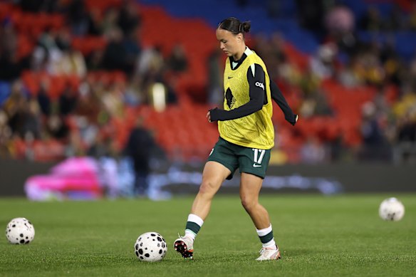 Amy Sayer warms up.