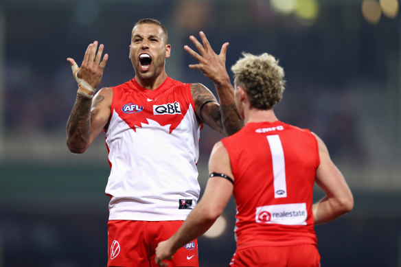 Buddy Franklin kicked five goals against the Giants but it wasn’t enough to get the Swans over the line.