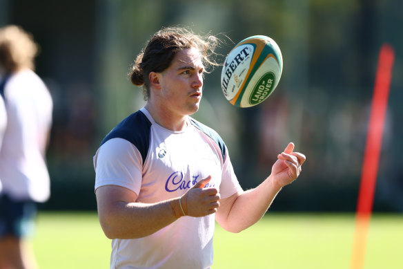 Lachlan Lonergan prepares at training for the Wallabies.