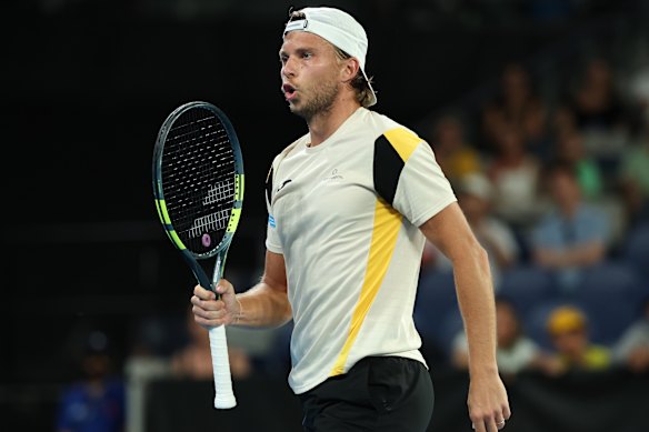 No matter how hard he tries, Popyrin can’t shake the determined Muller (pictured).