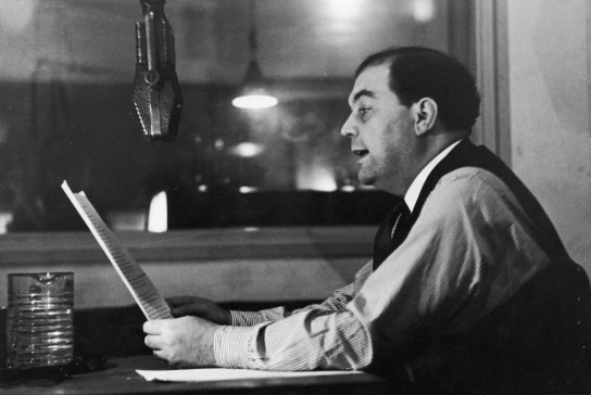 Sefton Delmer making a propaganda broadcast to Germany from the BBC in November 1941.
