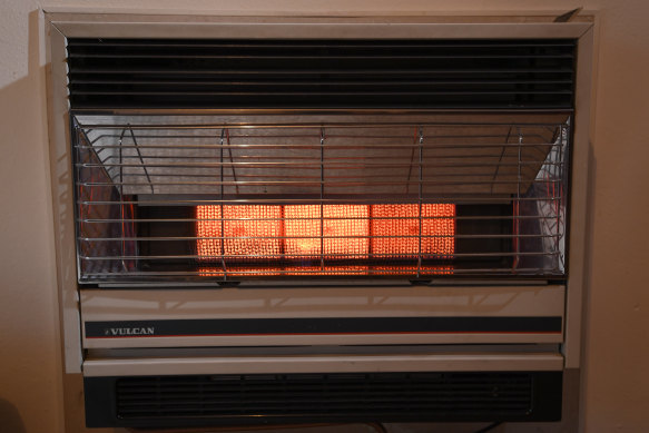 Open-flued space gas heater will be banned in Victoria if sold or installed without safety features.