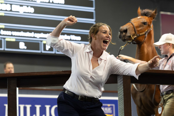 Roslyn Buerckner spots bids during the Magic Millions sales.