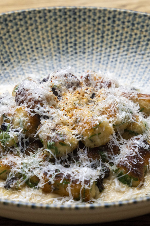 Gnocchi with cauliflower.