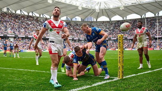 A disappointed Ben Hunt looks to the heavens after Sean Russell’s try for Parramatta.