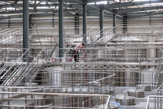 Australia’s wines seek ways back into China market