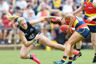 Aflw Star Tayla Harris And The Kick That Ignited The Trolls Then Punted Them To The Sidelines