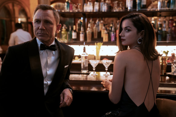 Daniel Craig and Ana de Armas in No Time to Die.