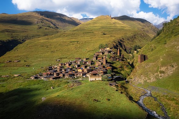 The ancient mountain village of Dartlo.