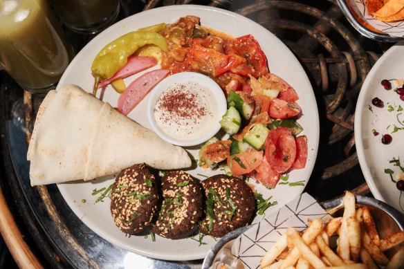 Falafel plate at the Cairo Takeaway