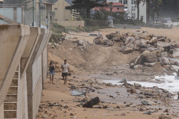 Financial losses from coastal damage is forecast to rise under global warming. 