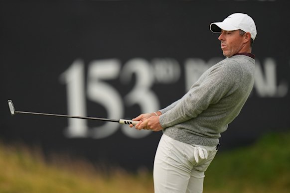 McIlroy riding a putt.