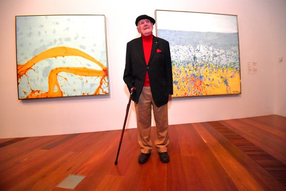 Olsen at an exhibition of his landscape works in Melbourne in 2016.