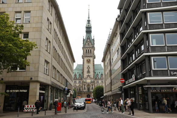 The city hall of Hamburg.
