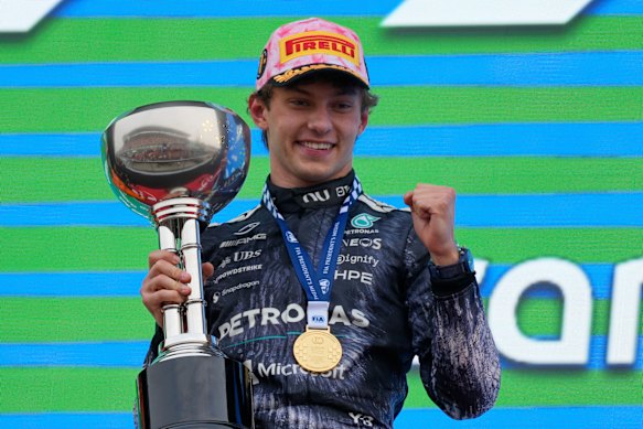 La adolescente prodigio Kimi Antonelli está dejando su huella en Mercedes al inicio de la temporada 2026.