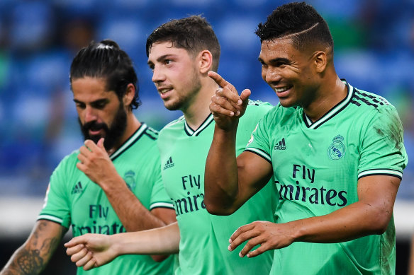 Casemiro picks out Benzema after being the beneficiary of the Frenchman's assist.