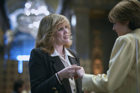 Camilla Parker-Bowles (Emerald Fennell) and Diana (Emma Corrin) meet for lunch in The Crown.