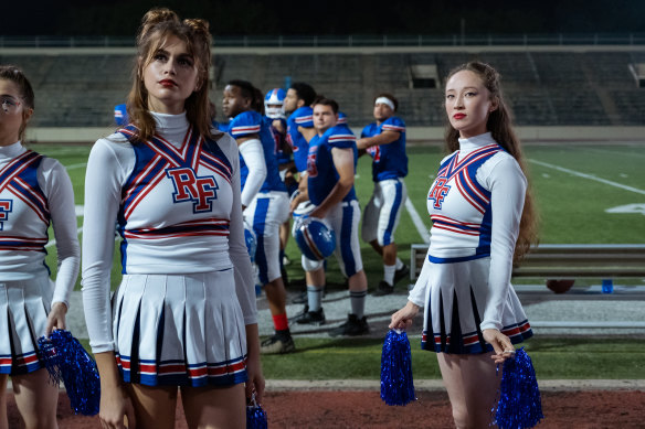 Kaia Gerber as Brittany and Havana Rose Liu as Isabel in Bottoms.