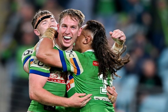 Zac Hosking scored three tries in Canberra’s 40-16 win.