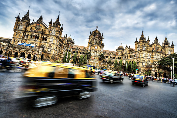 Five star service or an annoying indulgence? Taxis on the move in Mumbai.