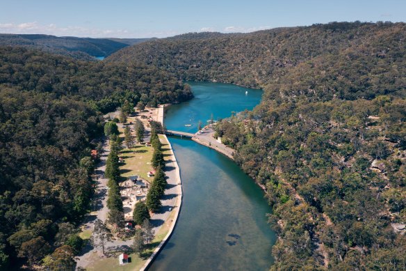 Bobbin Head picnic ground, Ku-Ring-Gai Chase National Park. 