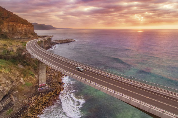 The scenic coastal drive along Sea Cliff Bridge, Clifton.