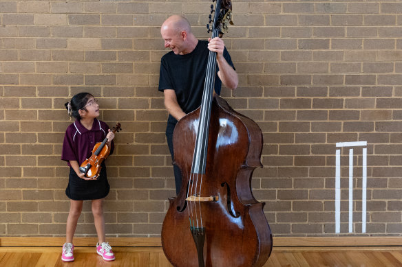 Principal double bass player Maxime Bibeau with year 2 student Jeyda Mahmut.