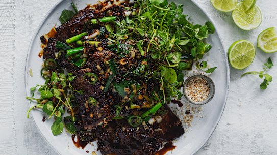 Vietnamese beef stir-fry with spring onion, green chilli & toasted rice.