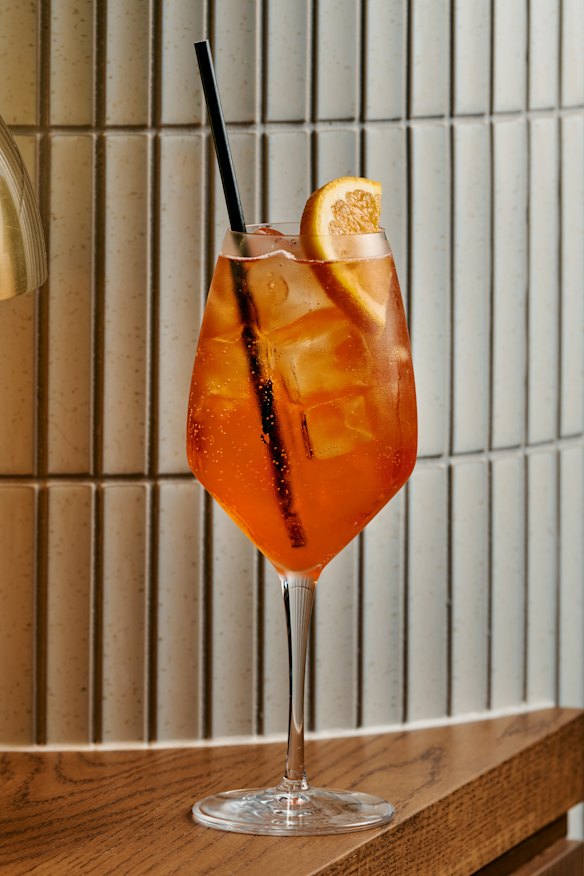 Aperol spritz.