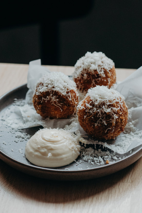 Pea arancini.