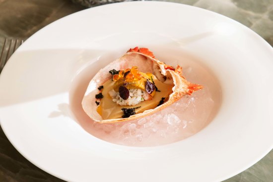 Fraser Island spanner crab with egg custard and uni.