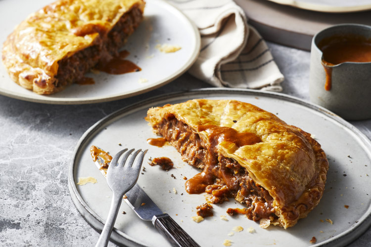 Vegetarian-friendly pithiviers filled with mushroom ragu.