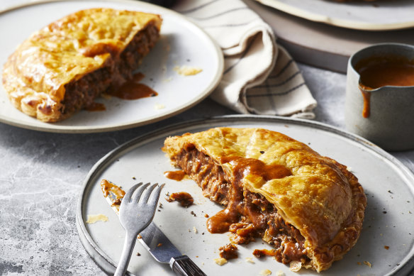 Vegetarian-friendly pithiviers filled with mushroom ragu.