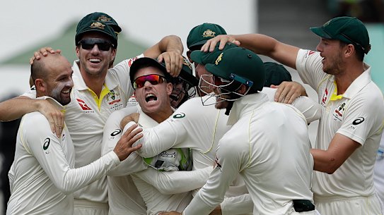 Starc and Australia forced to return on fifth day for one more wicket