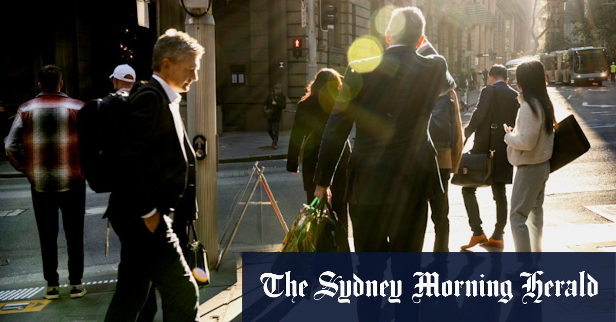 Rates balancing act struggles as job ads dry up and shoppers put wallets away