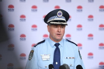 Deputy Commissioner Mick Willing has resigned from the NSW Police Force.