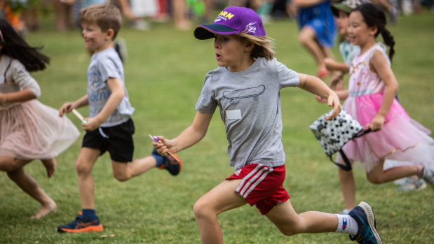 Eight-year-old Leo races to the finish line.