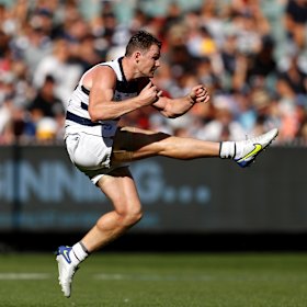 Patrick Dangerfield on the loose again.