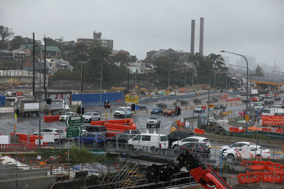 Construction is underway on the Rozelle Interchange, which will connect the new M4-M5 Link tunnels with Anzac Bridge and Iron Cove Bridge. 