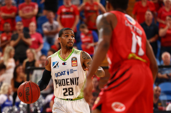 Keifer Sykes has challenged his Phoenix team to lift against Melbourne United.