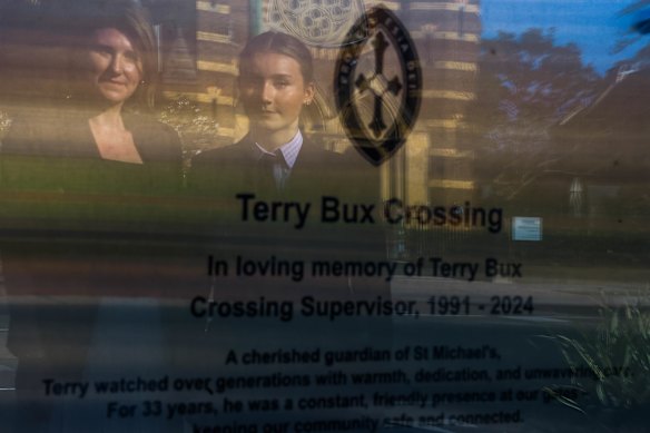 Parent Elizabeth King, who helped raise $80,000 to honour Terry Bux,  with her daughter Olive, 16. 