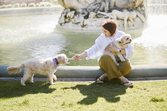 Senator Kitching with her dogs Ronnie and Nancy-Jane in 2018.