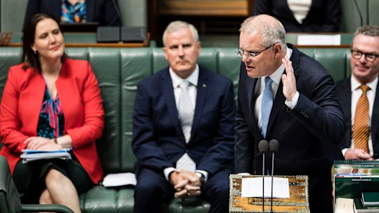 Shock resignation subverts Scott Morrison's attempt to seize election initiative