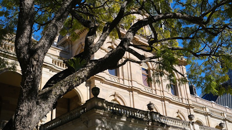LNP MPs pass Bleijie’s draft project powers amid opposition and legal concerns