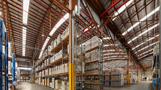 The only warehouse larger than 3000 sq m available to lease this side of Christmas in Melbourne’s south-east, is this one.