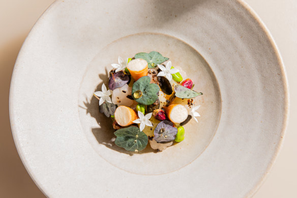Figs, cucumbers, pistachio and stracciatella at Bennelong.