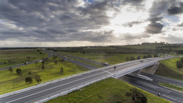 Monash University Professor Walks 90km To Work